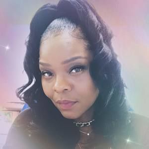 Meet your Posher, Constance